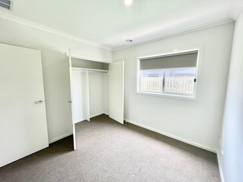 Photo - 27 Dalglish Street, Deanside VIC 3336 - Image 20