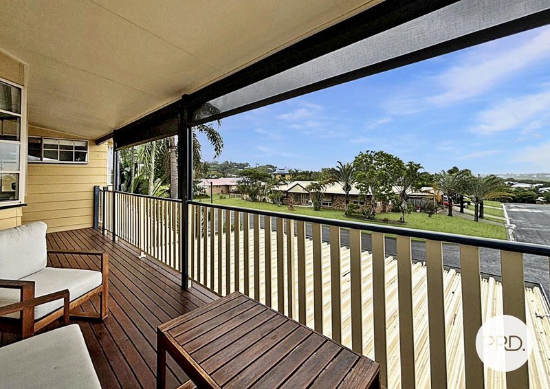 Photo - 27 Danastas Avenue, Eimeo QLD 4740 - Image 9