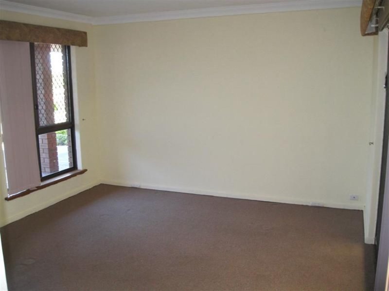 Photo - 27 Darian Drive, Willetton WA 6155 - Image 9