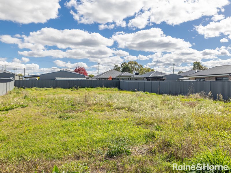 27 Darling Street, Eglinton NSW 2795