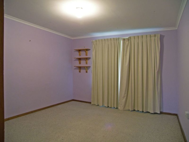 Photo - 27 De Havilland Drive, Araluen NT 0870 - Image 6