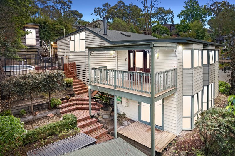 27 Deans Road, Upwey VIC 3158