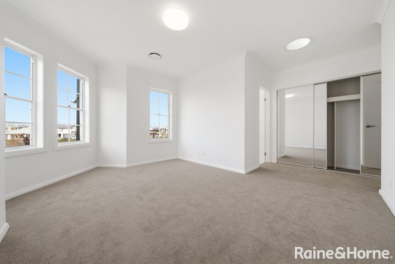 Photo - 27 Derham Rise, Catherine Field NSW 2557 - Image 10
