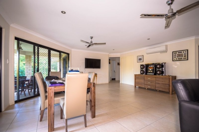 Photo - 27 Dianella Crt , Cooroy QLD 4563 - Image 4