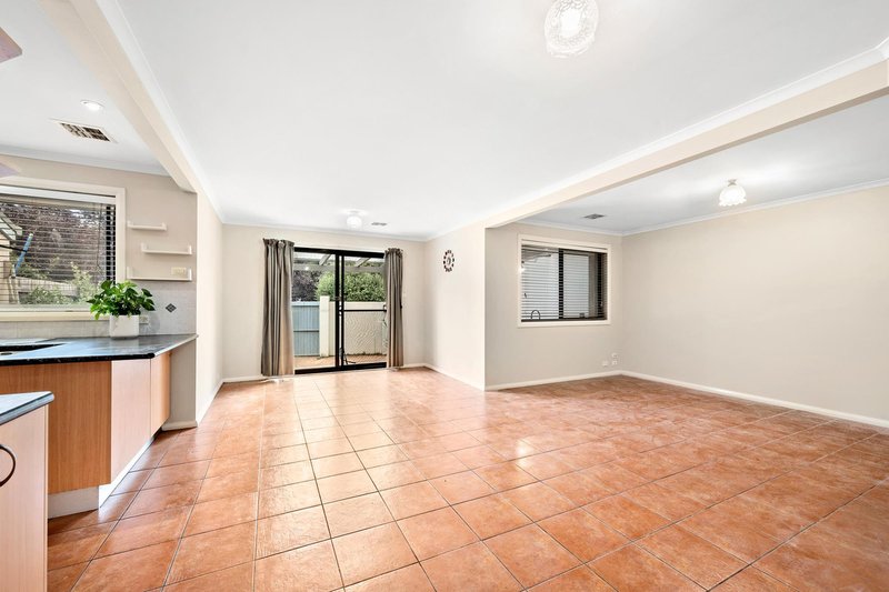 Photo - 27 Domain Street, Palmerston ACT 2913 - Image 5