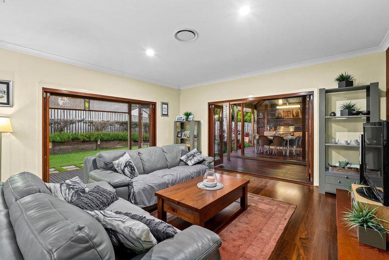 Photo - 27 Douglas Circuit, North Lakes QLD 4509 - Image 14