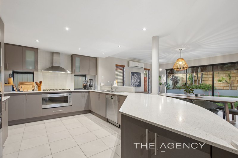 Photo - 27 Drummonds Approach, Secret Harbour WA 6173 - Image 9