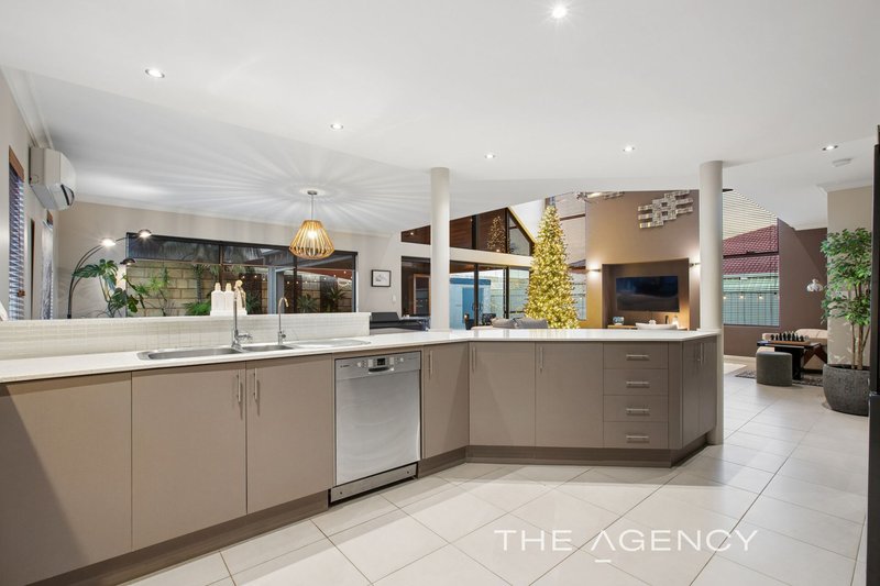 Photo - 27 Drummonds Approach, Secret Harbour WA 6173 - Image 10