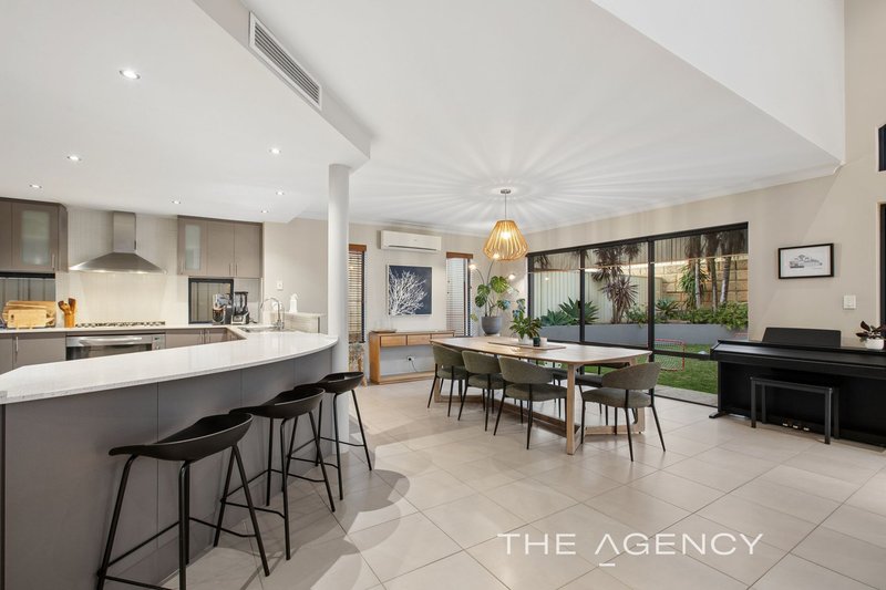 Photo - 27 Drummonds Approach, Secret Harbour WA 6173 - Image 12