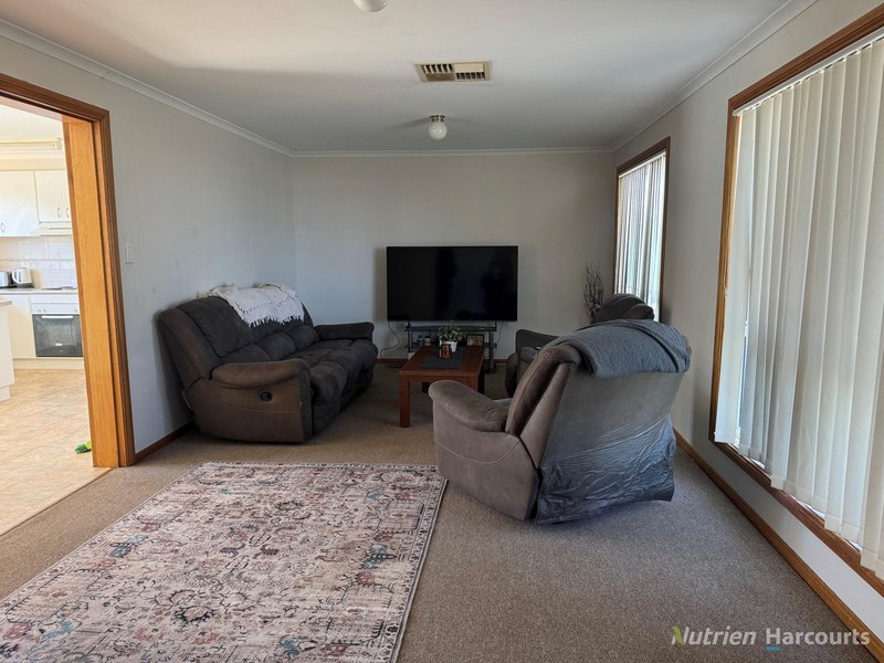 Photo - 27 Duffy Drive, Cobar NSW 2835 - Image 3