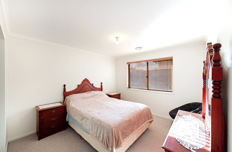 Photo - 27 Dulverton Street, Amaroo ACT 2914 - Image 10