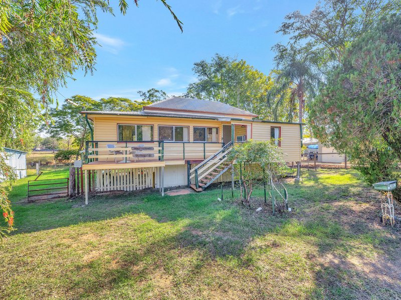 27 East Street, Esk QLD 4312