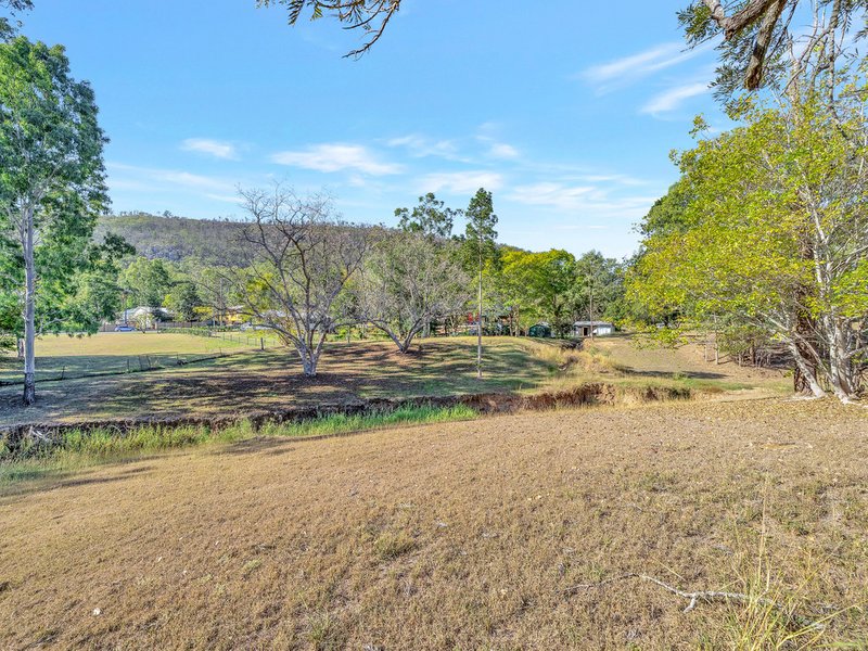 Photo - 27 East Street, Esk QLD 4312 - Image 9