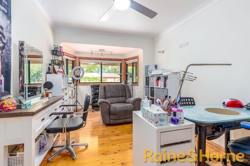 Photo - 27 Eden Park Avenue, Dubbo NSW 2830 - Image 9