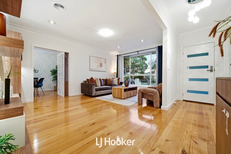 Photo - 27 Edinborough Street, Hallam VIC 3803 - Image 3