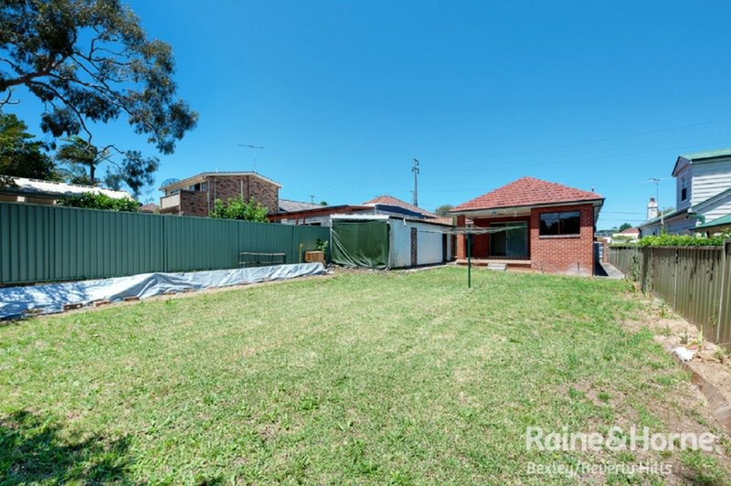 Photo - 27 Edward Street, Kingsgrove NSW 2208 - Image 5