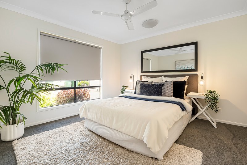 Photo - 27 Ellen Circuit, Springfield Lakes QLD 4300 - Image 3