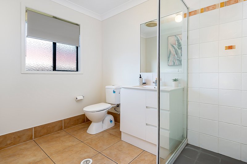 Photo - 27 Ellen Circuit, Springfield Lakes QLD 4300 - Image 4