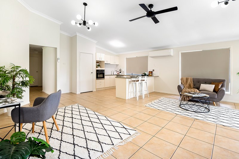 Photo - 27 Ellen Circuit, Springfield Lakes QLD 4300 - Image 12