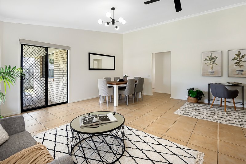 Photo - 27 Ellen Circuit, Springfield Lakes QLD 4300 - Image 13