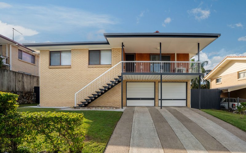 Photo - 27 Emblem Street, Jamboree Heights QLD 4074 - Image 1