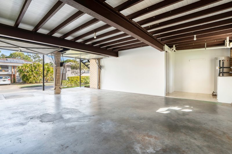 Photo - 27 Emblem Street, Jamboree Heights QLD 4074 - Image 14