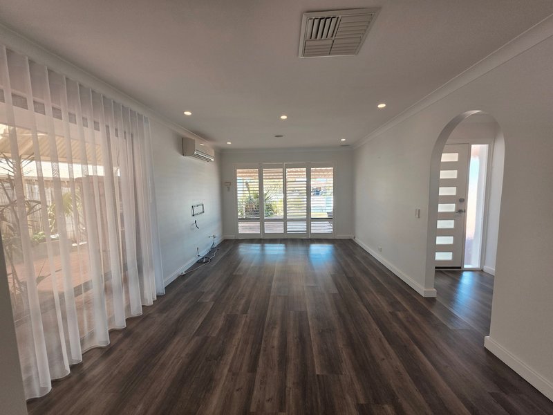 Photo - 27 Emperor Avenue, Beldon WA 6027 - Image 3
