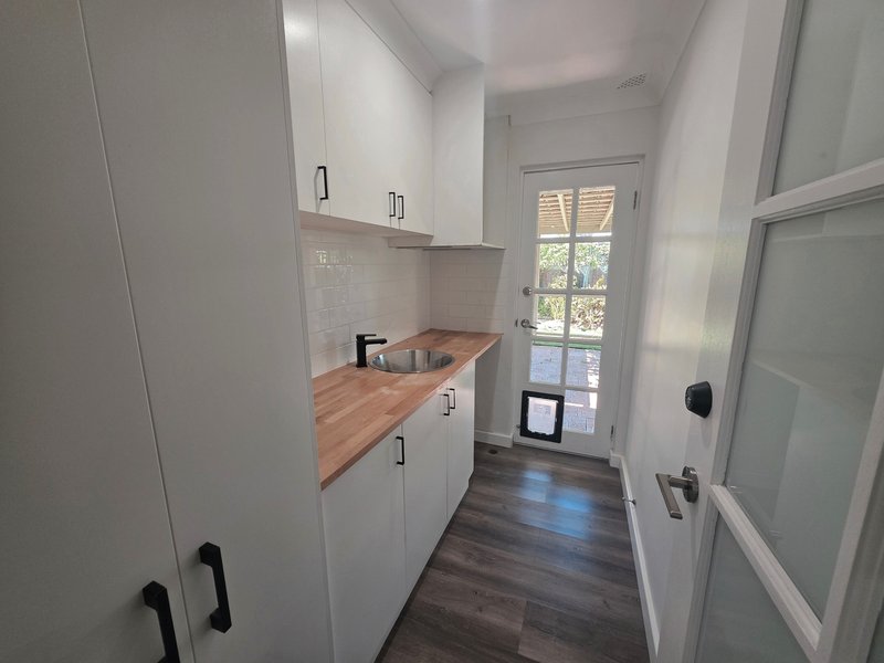 Photo - 27 Emperor Avenue, Beldon WA 6027 - Image 7