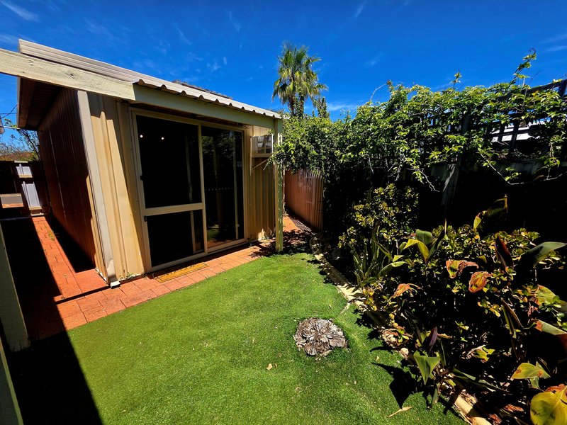 Photo - 27 Emperor Avenue, Beldon WA 6027 - Image 16