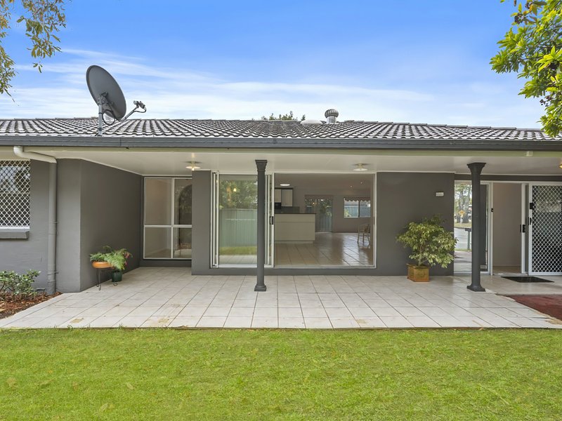 Photo - 27 Emu Walk, Bongaree QLD 4507 - Image 1