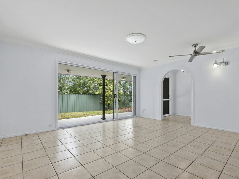 Photo - 27 Emu Walk, Bongaree QLD 4507 - Image 17