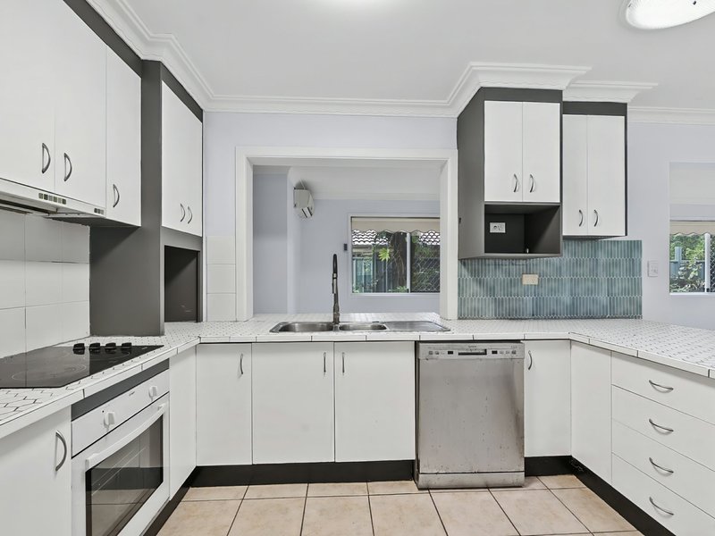 Photo - 27 Emu Walk, Bongaree QLD 4507 - Image 18
