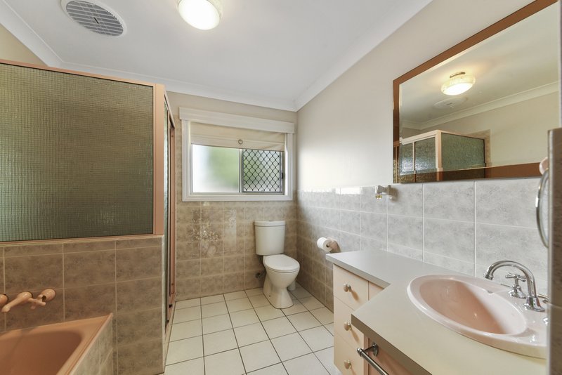 Photo - 27 Enbrook Street, Bracken Ridge QLD 4017 - Image 16