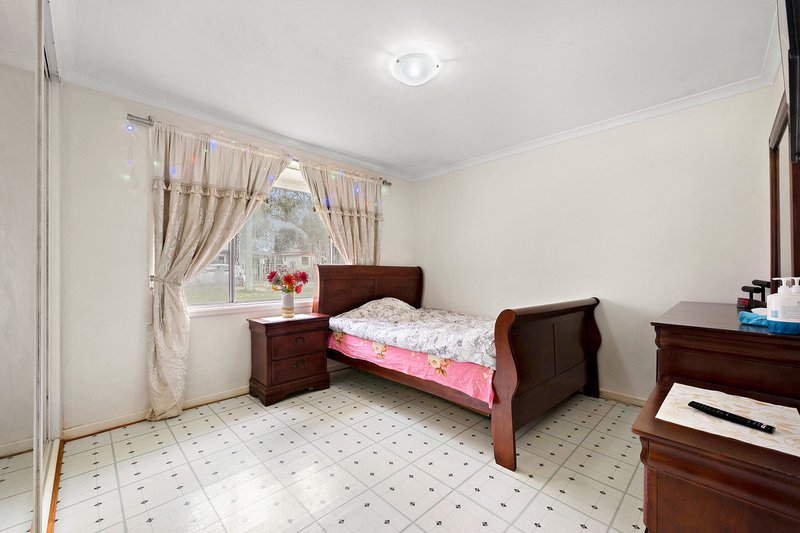 Photo - 27 Endeavour Close, Woodrising NSW 2284 - Image 11