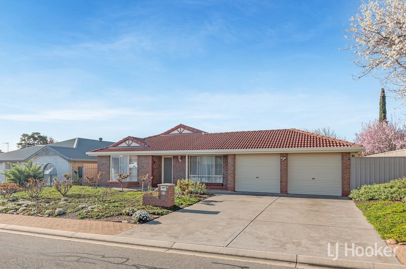 27 Enmore Drive, Craigmore SA 5114