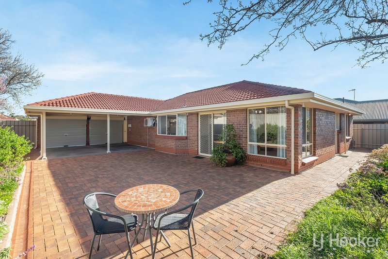 Photo - 27 Enmore Drive, Craigmore SA 5114 - Image 23