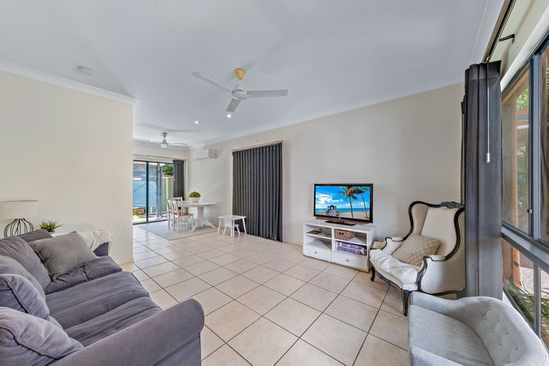 Photo - 2/7 Erromango Drive, Jubilee Pocket QLD 4802 - Image 4