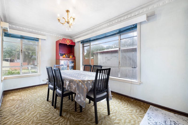 Photo - 27 Eunice Drive, Cheltenham VIC 3192 - Image 6