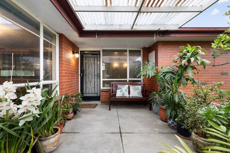 Photo - 27 Eunice Drive, Cheltenham VIC 3192 - Image 14