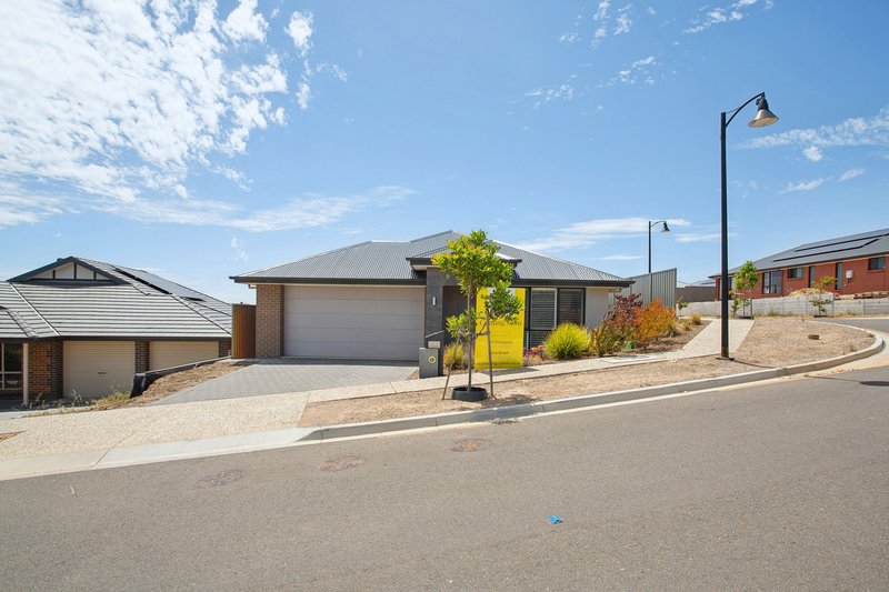 Photo - 27 Everton Road, Seaford Heights SA 5169 - Image 2