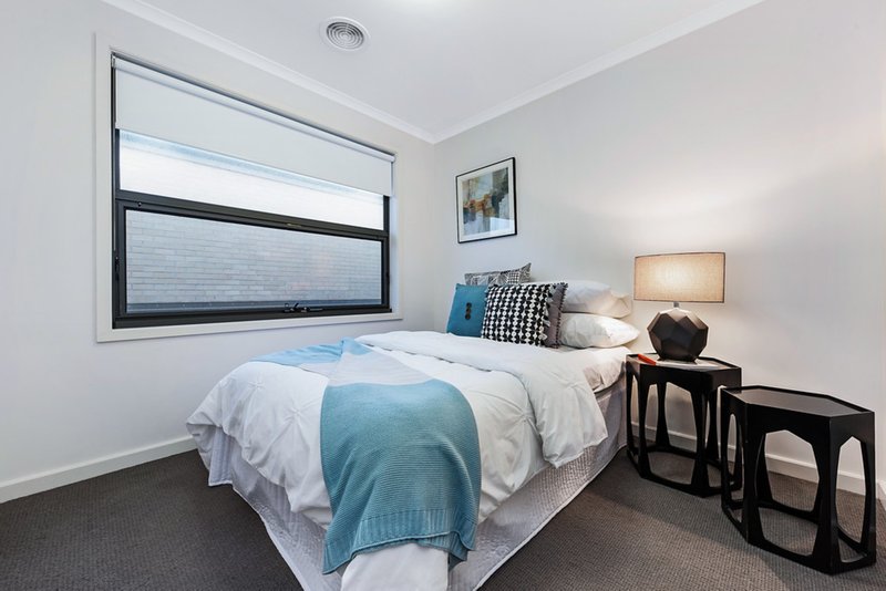 Photo - 27 Excelsior Circuit, Mulgrave VIC 3170 - Image 8