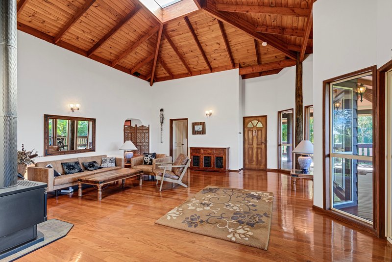 Photo - 27 Fairview Close, Bli Bli QLD 4560 - Image 5