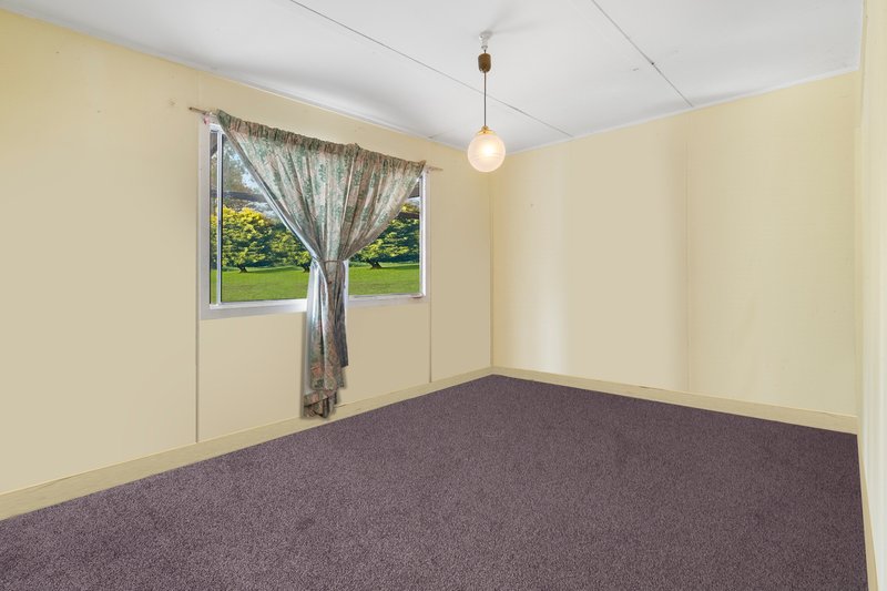 Photo - 27 Falvey Street, Ripley QLD 4306 - Image 8