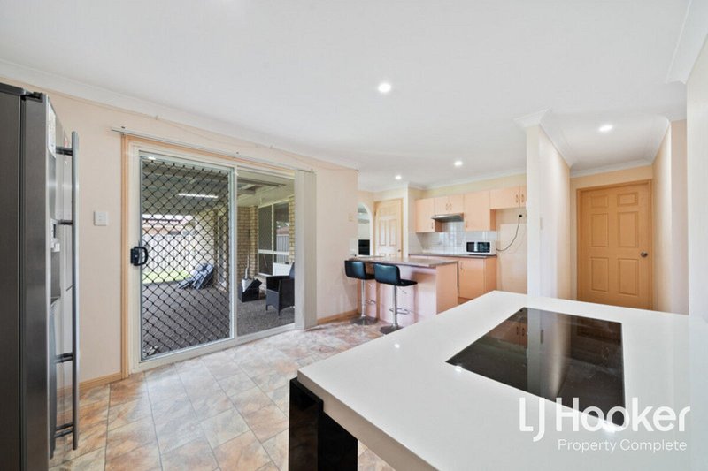 Photo - 27 Fifth Avenue, Marsden QLD 4132 - Image 6
