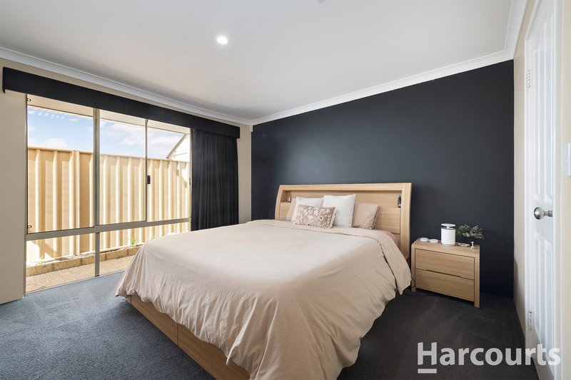 Photo - 27 Finsbury Drive, Thornlie WA 6108 - Image 3