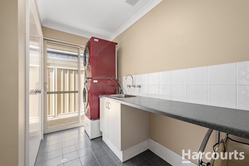 Photo - 27 Finsbury Drive, Thornlie WA 6108 - Image 12