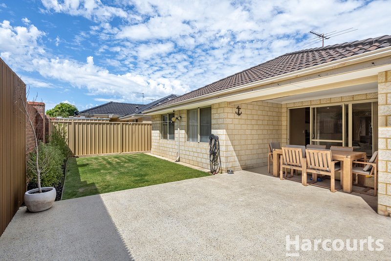 Photo - 27 Finsbury Drive, Thornlie WA 6108 - Image 14