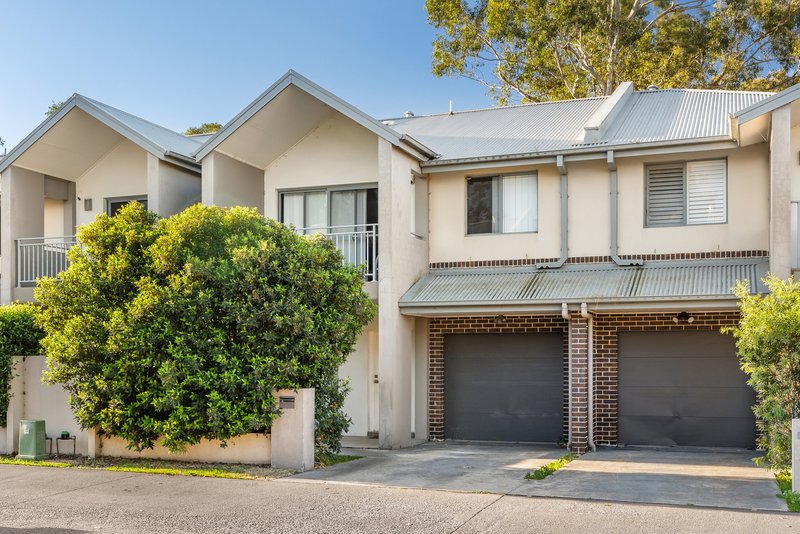 Photo - 27 Firetail Circuit, Cranebrook NSW 2749 - Image 1