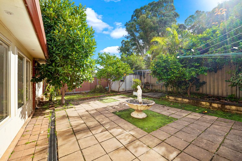 Photo - 27 Firth Avenue, Green Valley NSW 2168 - Image 5