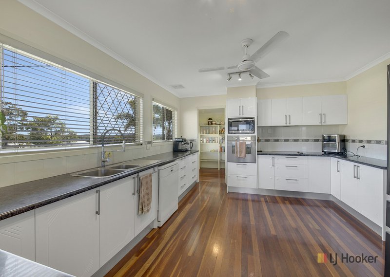 Photo - 27 Fletcher Street, West Gladstone QLD 4680 - Image 2